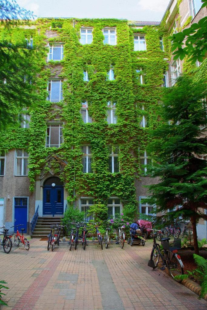 Hotel-Pension Cortina Берлин Екстериор снимка