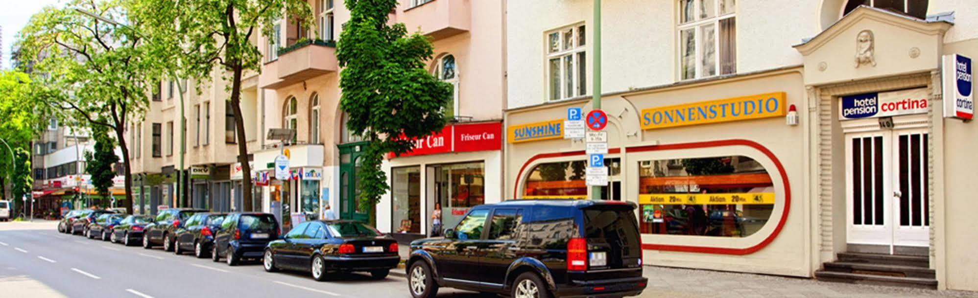 Hotel-Pension Cortina Берлин Екстериор снимка